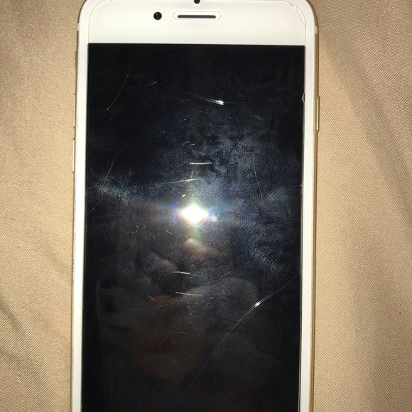 iPhone 6s - Picture 1 of 2